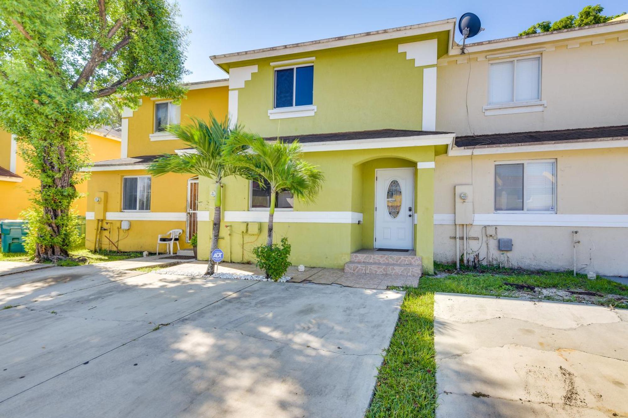 Opa-Locka Townhome, 15 Mi To Miami Beach! ภายนอก รูปภาพ