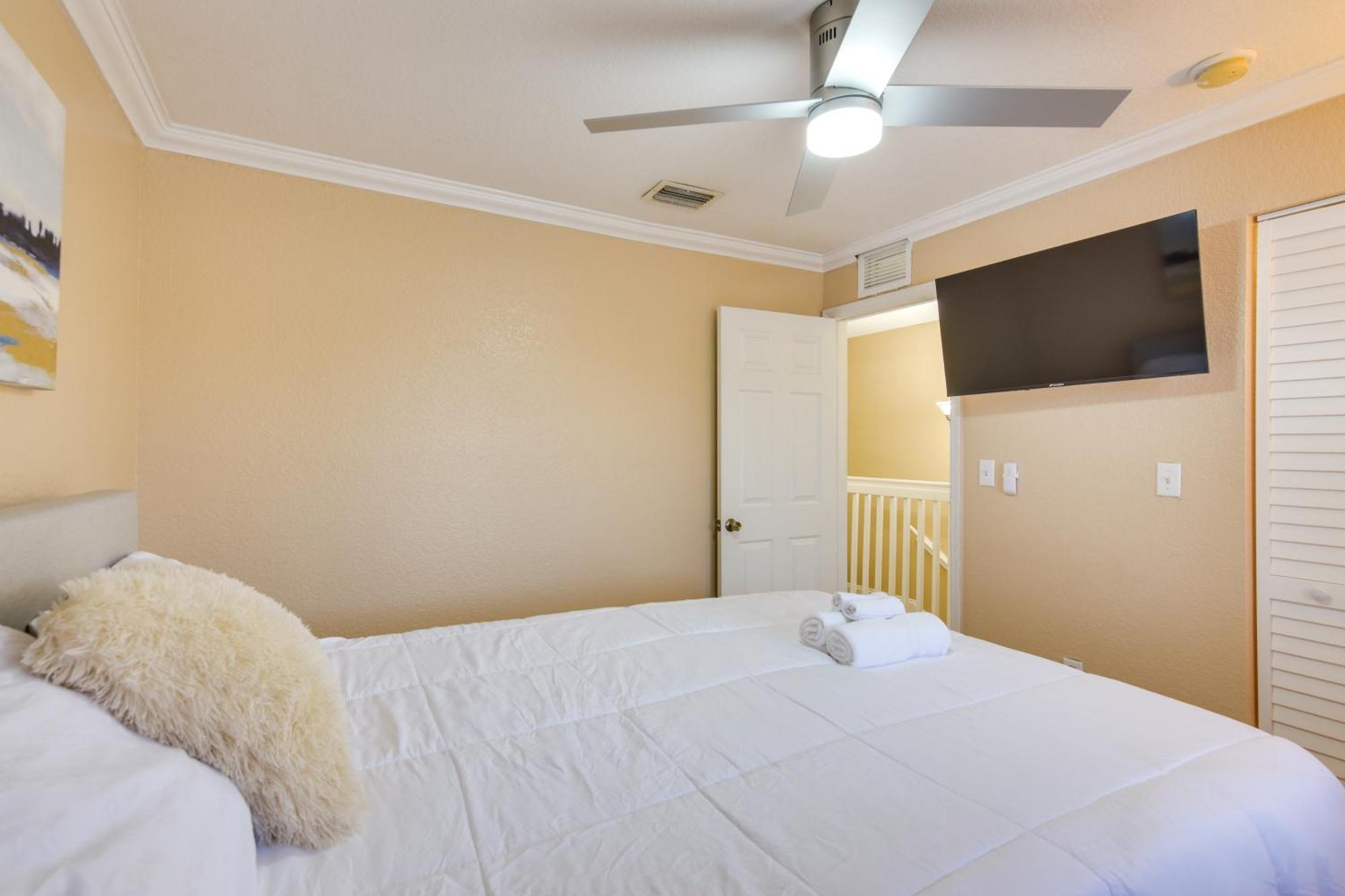 Opa-Locka Townhome, 15 Mi To Miami Beach! ภายนอก รูปภาพ