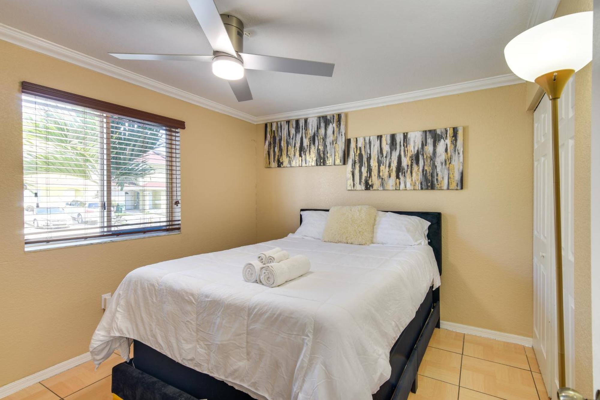 Opa-Locka Townhome, 15 Mi To Miami Beach! ภายนอก รูปภาพ