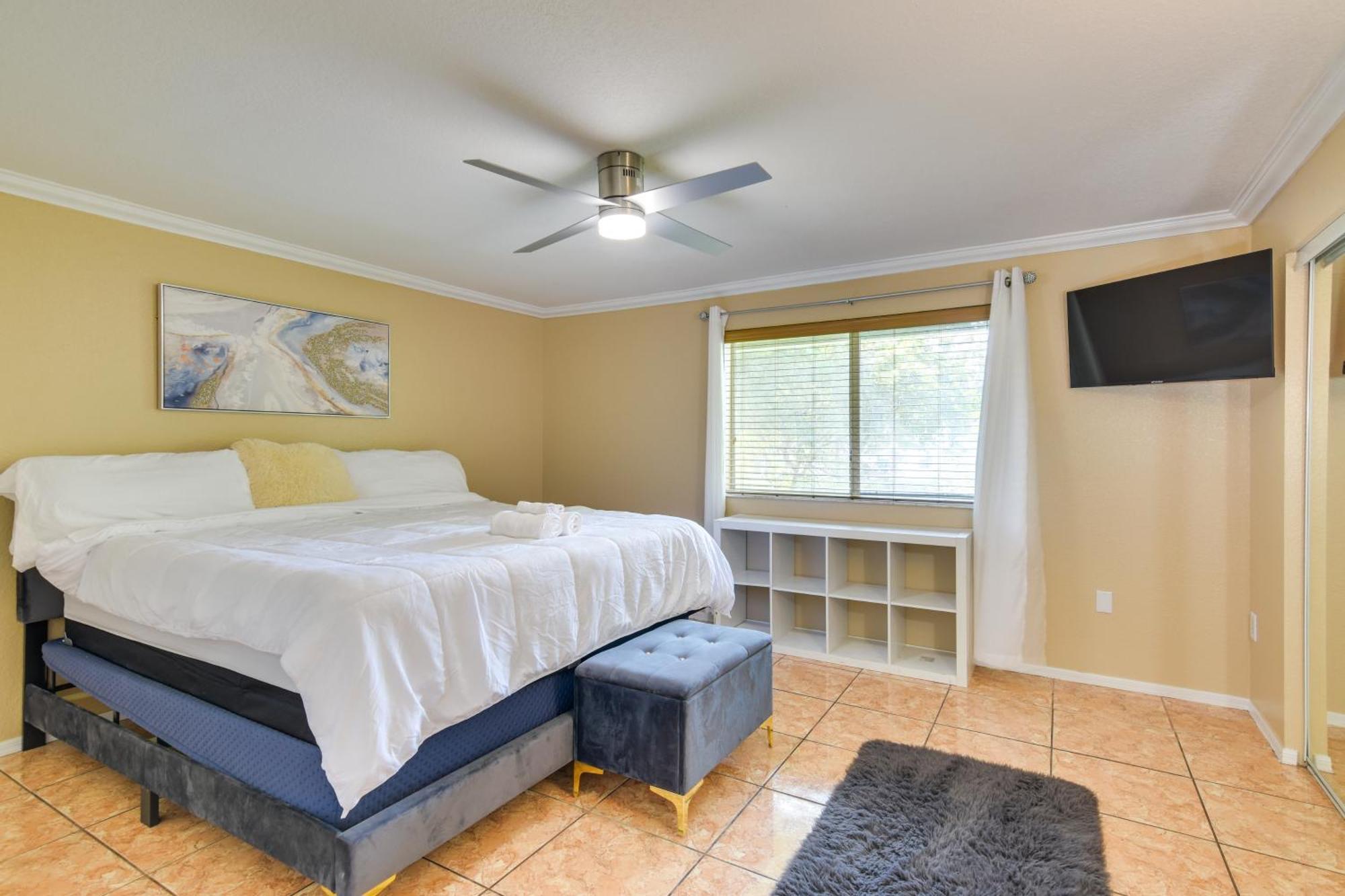 Opa-Locka Townhome, 15 Mi To Miami Beach! ภายนอก รูปภาพ